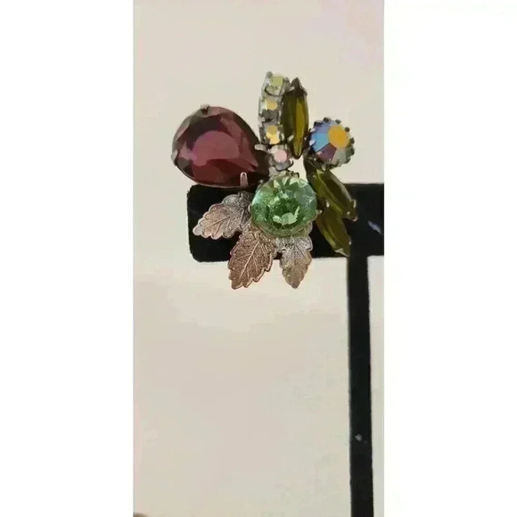 Vintage Earrings Huge Faceted Rhinestones Clip On Metal Leaves 1960s - Picture 6 of 14